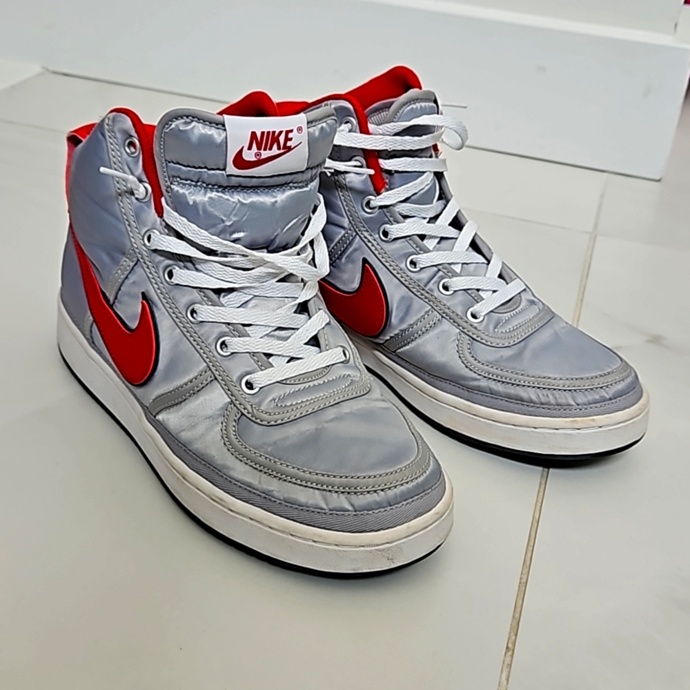Youth Sz 6.5 Nike Vandal High Supreme Sneakers